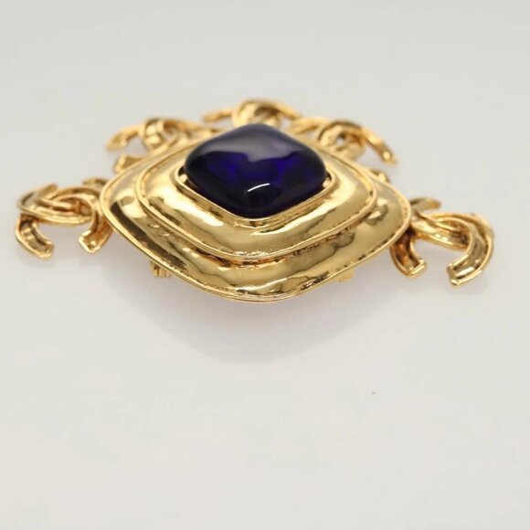 CHANEL Brooch metal Gold CC Auth BA1258AM